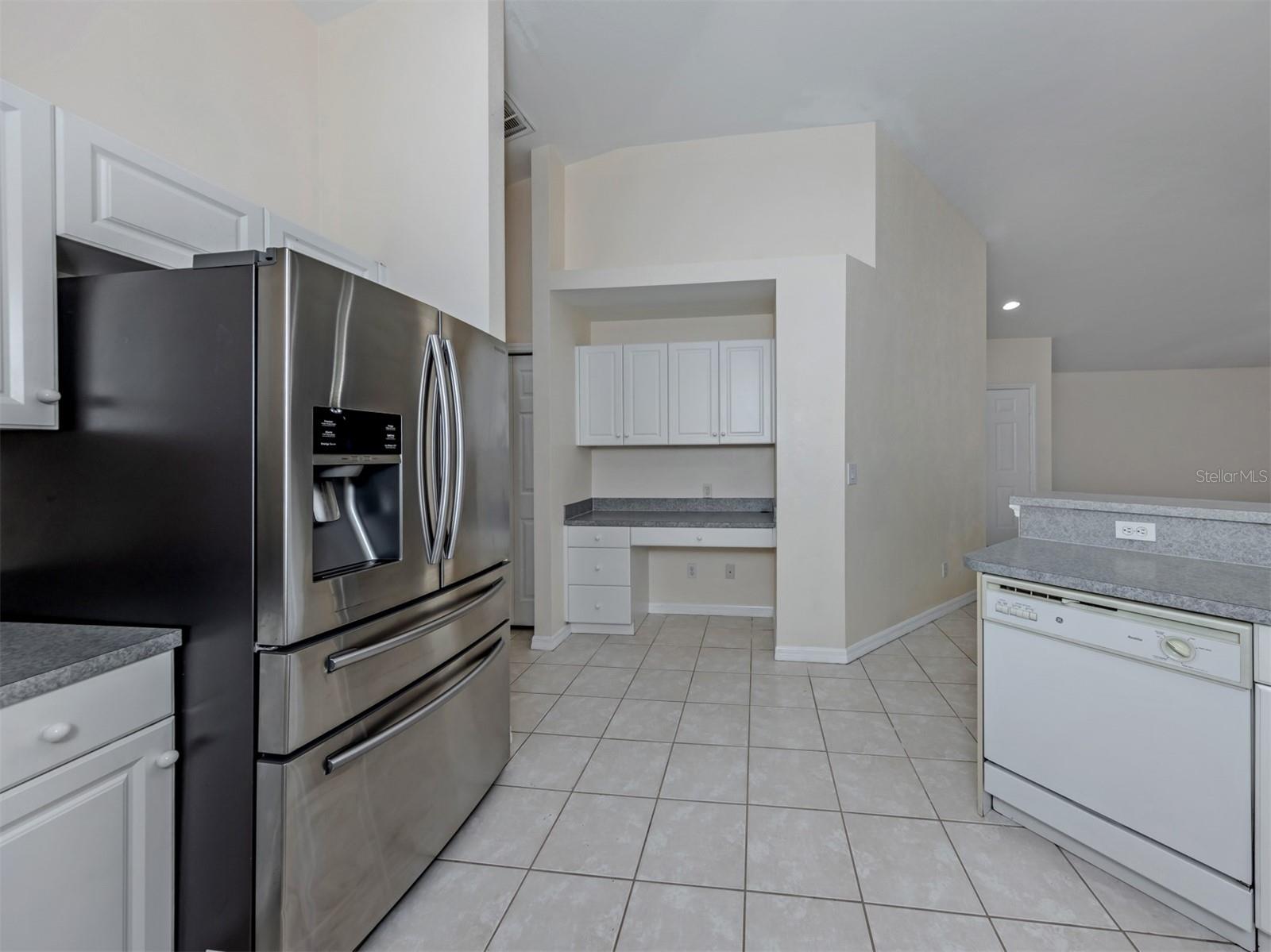 4265 FAIRWAY DR — photo 15