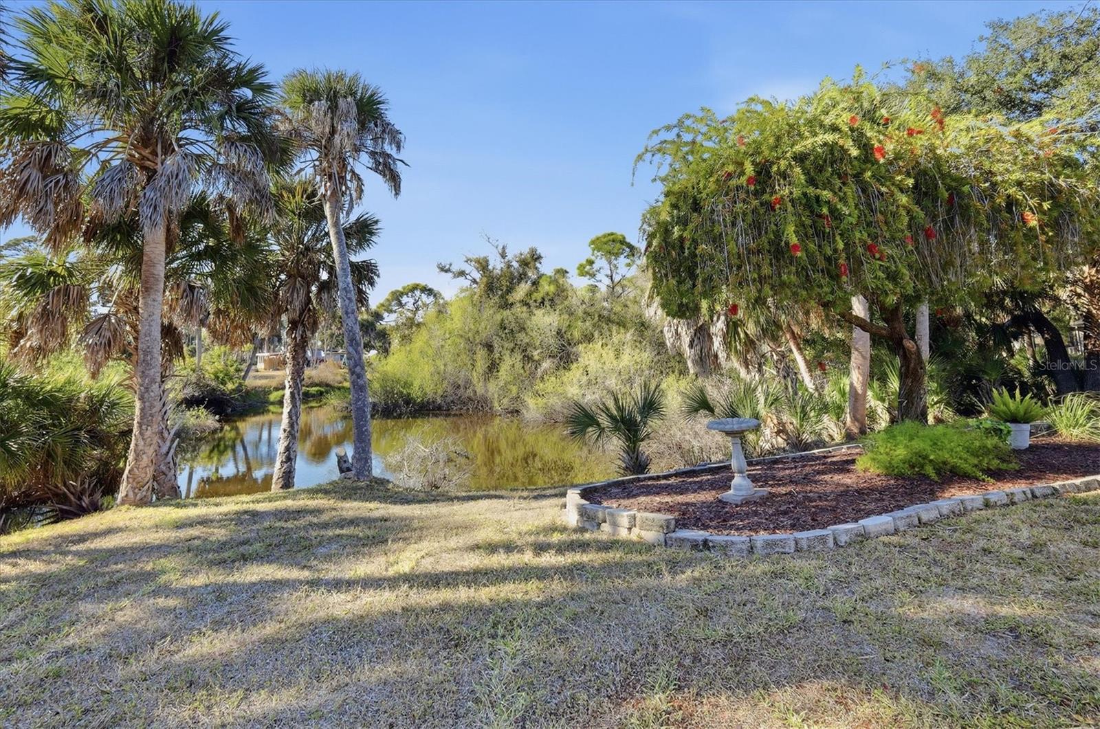750 HARMONY LN — photo 46