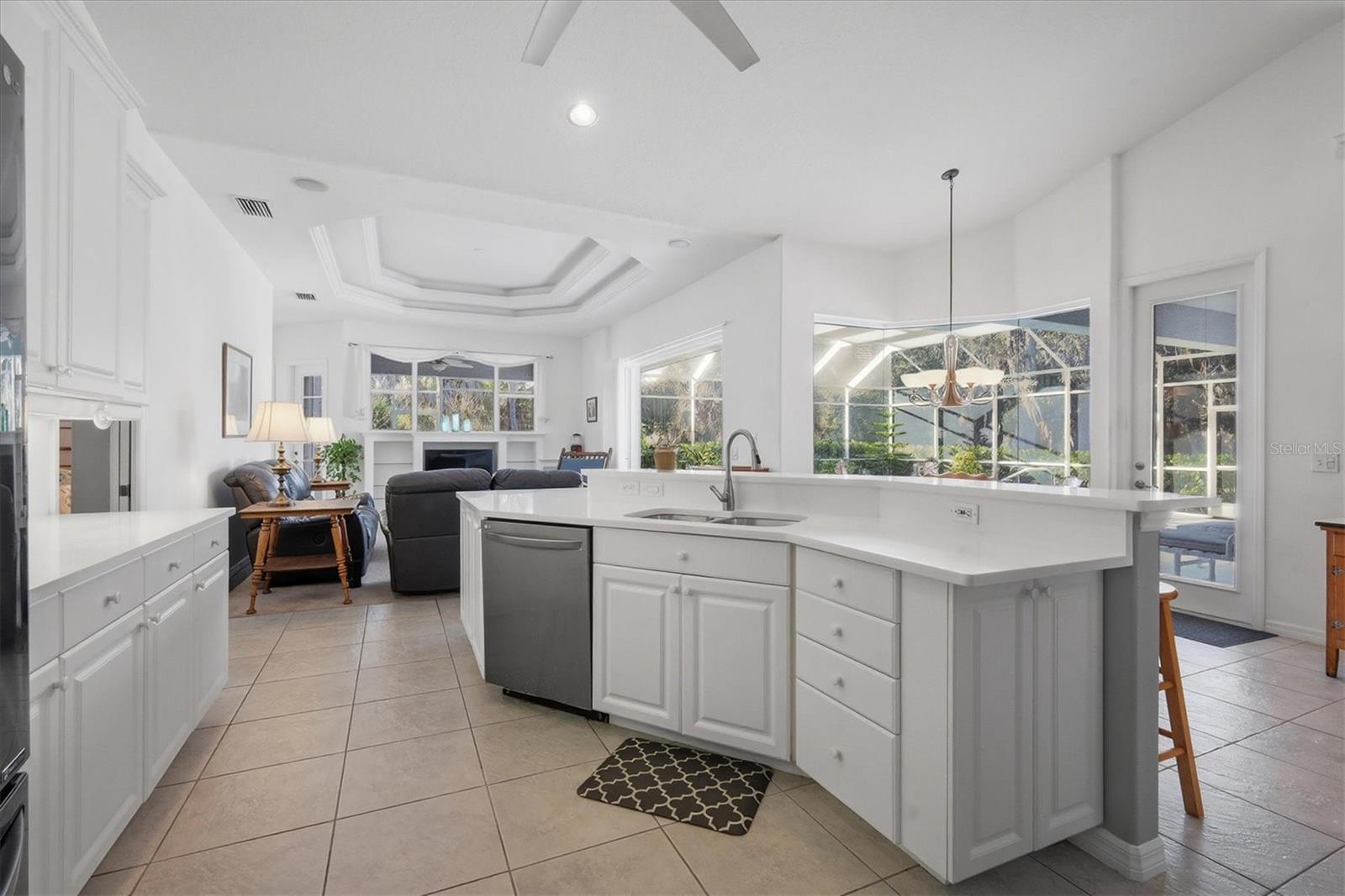 750 HARMONY LN — photo 16