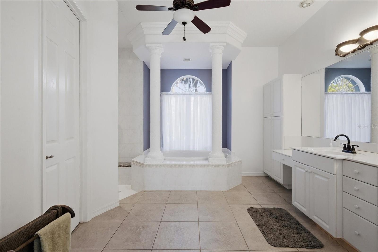 750 HARMONY LN — photo 28