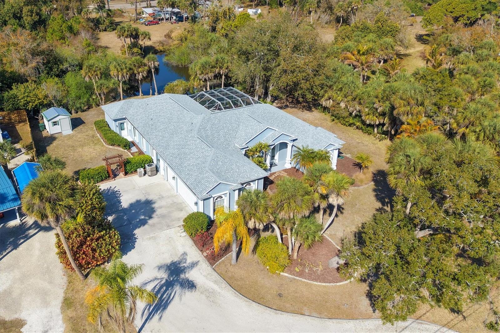 750 HARMONY LN — photo 3