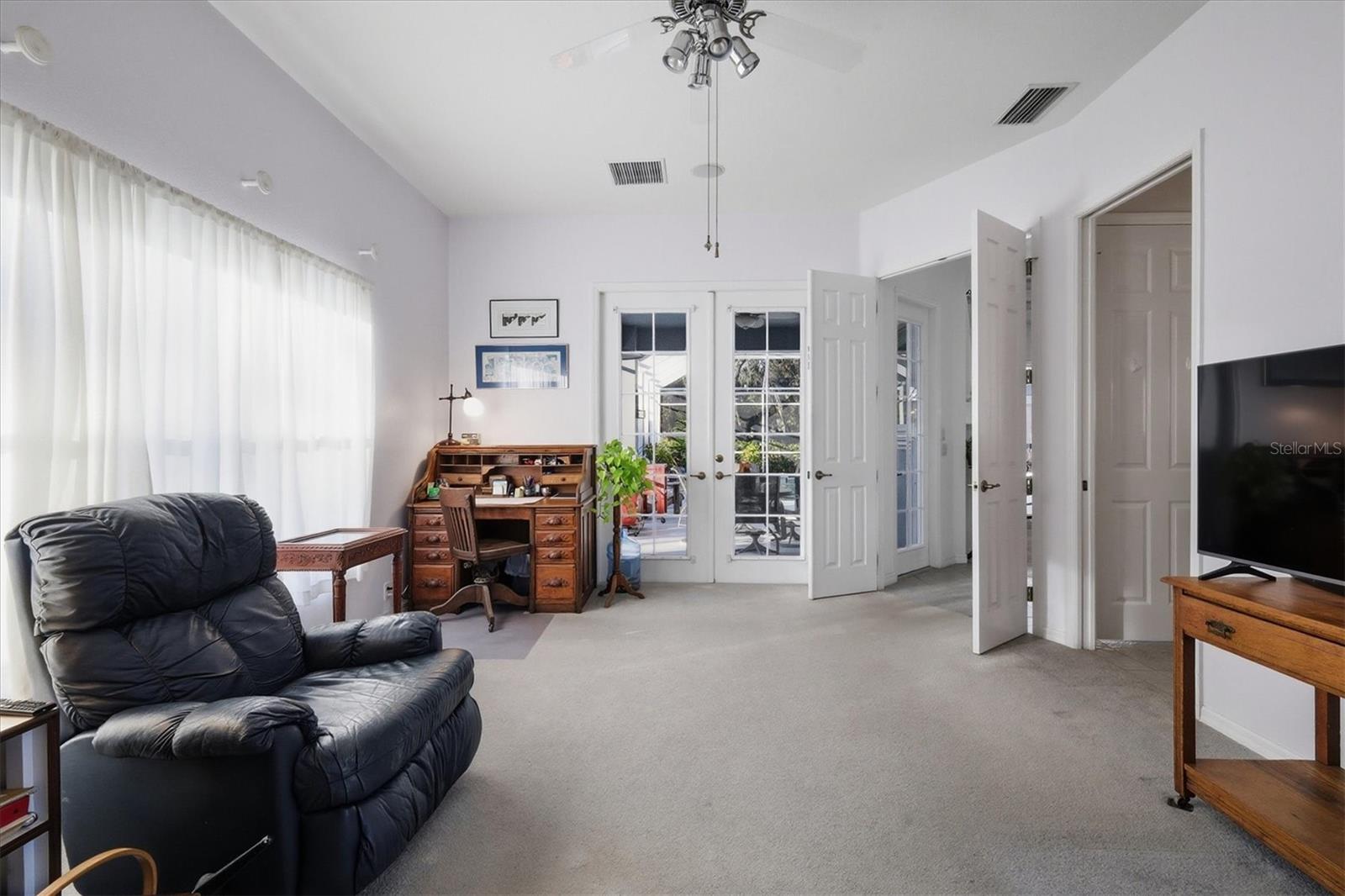 750 HARMONY LN — photo 30