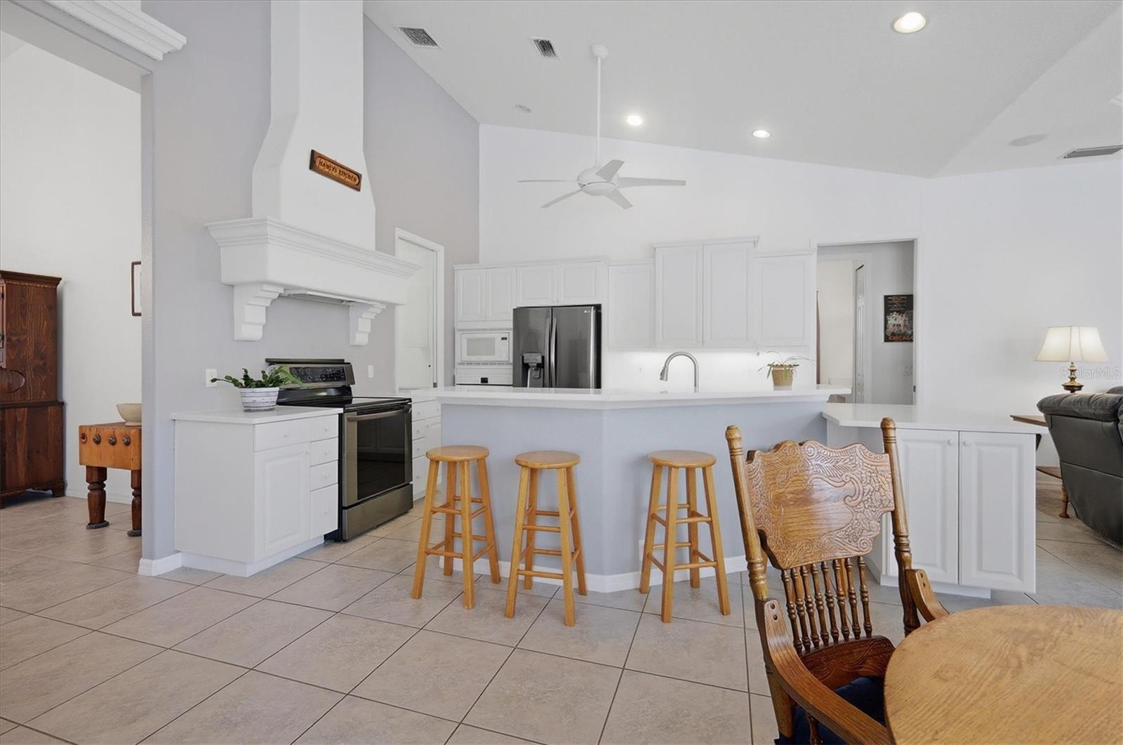 750 HARMONY LN — photo 19