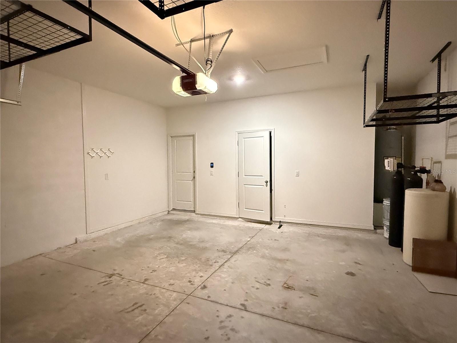 13933 NESBIT CT — photo 32