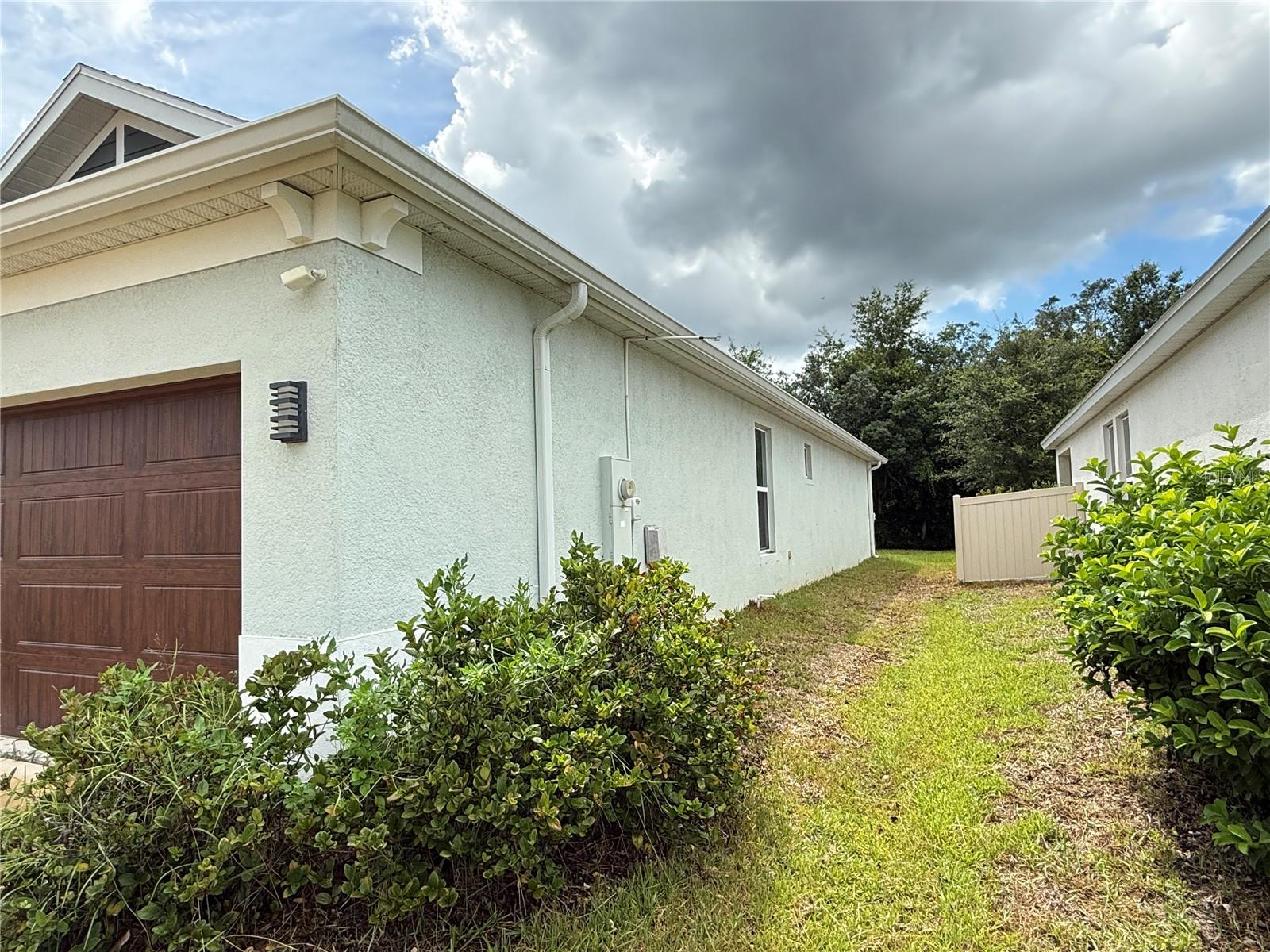 13933 NESBIT CT — photo 8