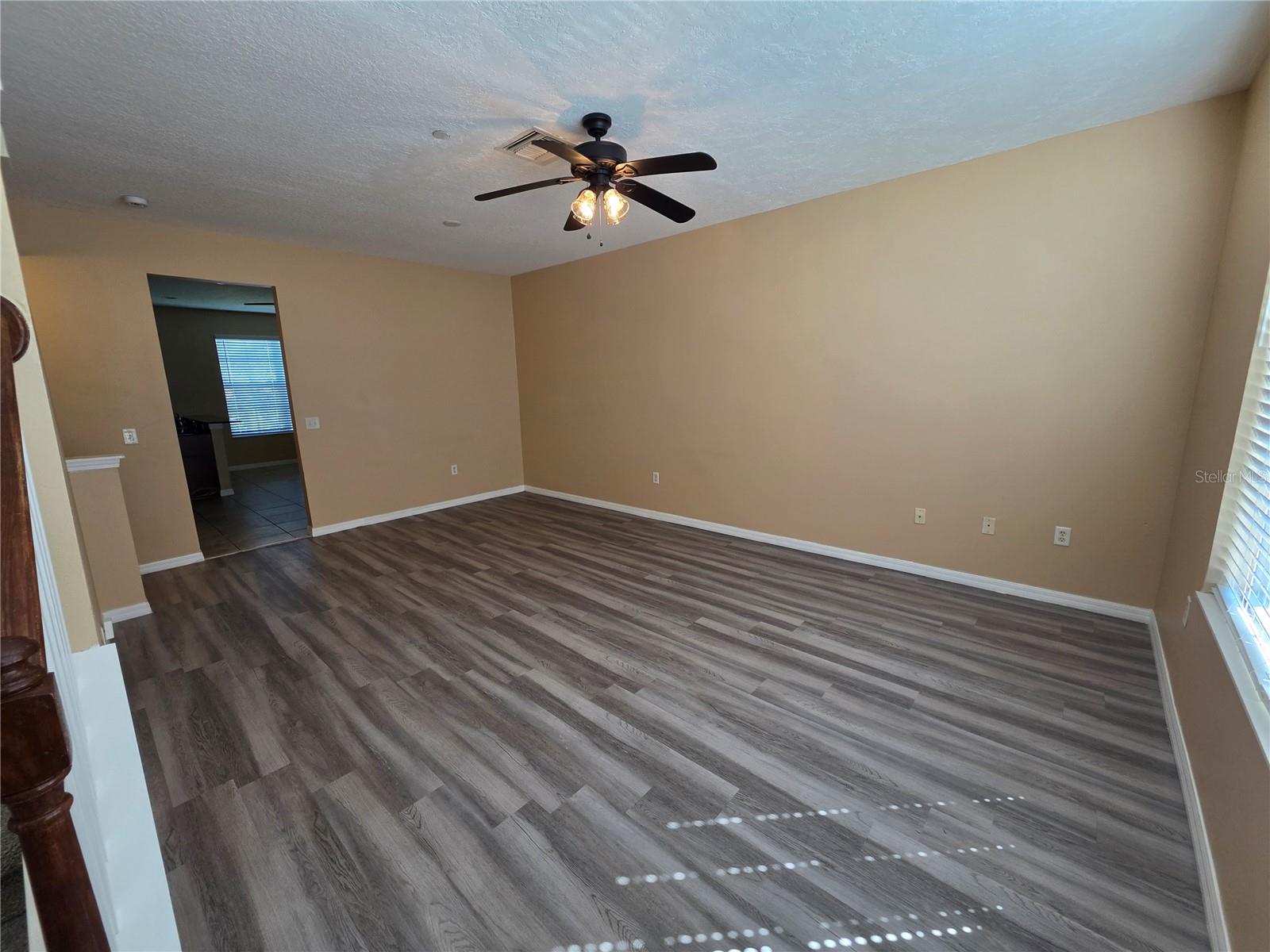 2425 MIDDLETON GROVE DR — photo 22