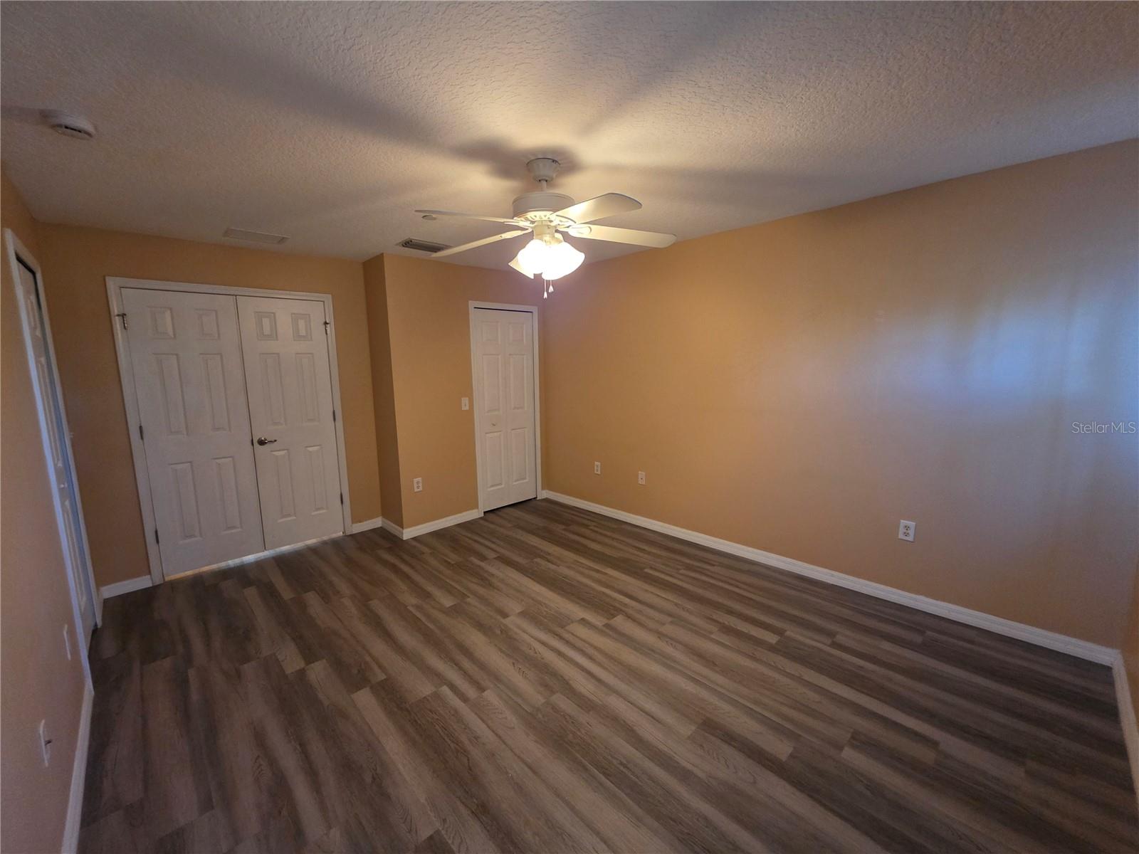 2425 MIDDLETON GROVE DR — photo 35