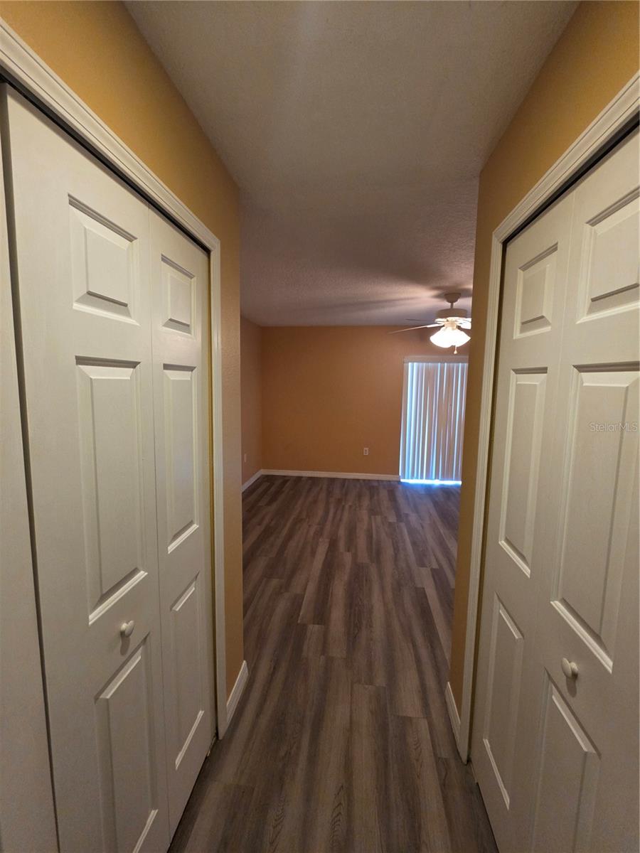 2425 MIDDLETON GROVE DR — photo 7