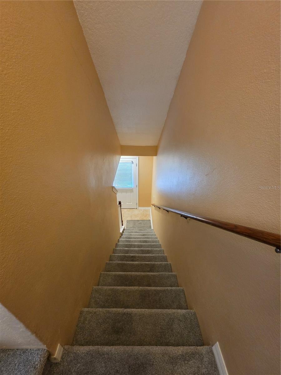 2425 MIDDLETON GROVE DR — photo 13