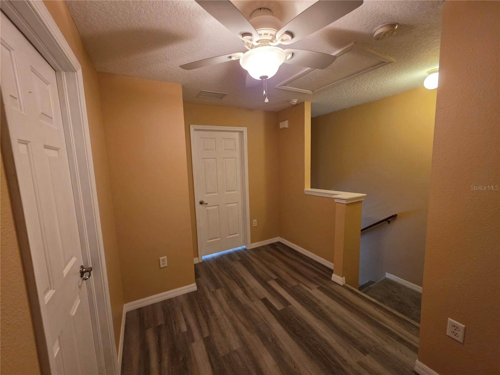 2425 MIDDLETON GROVE DR — photo 28