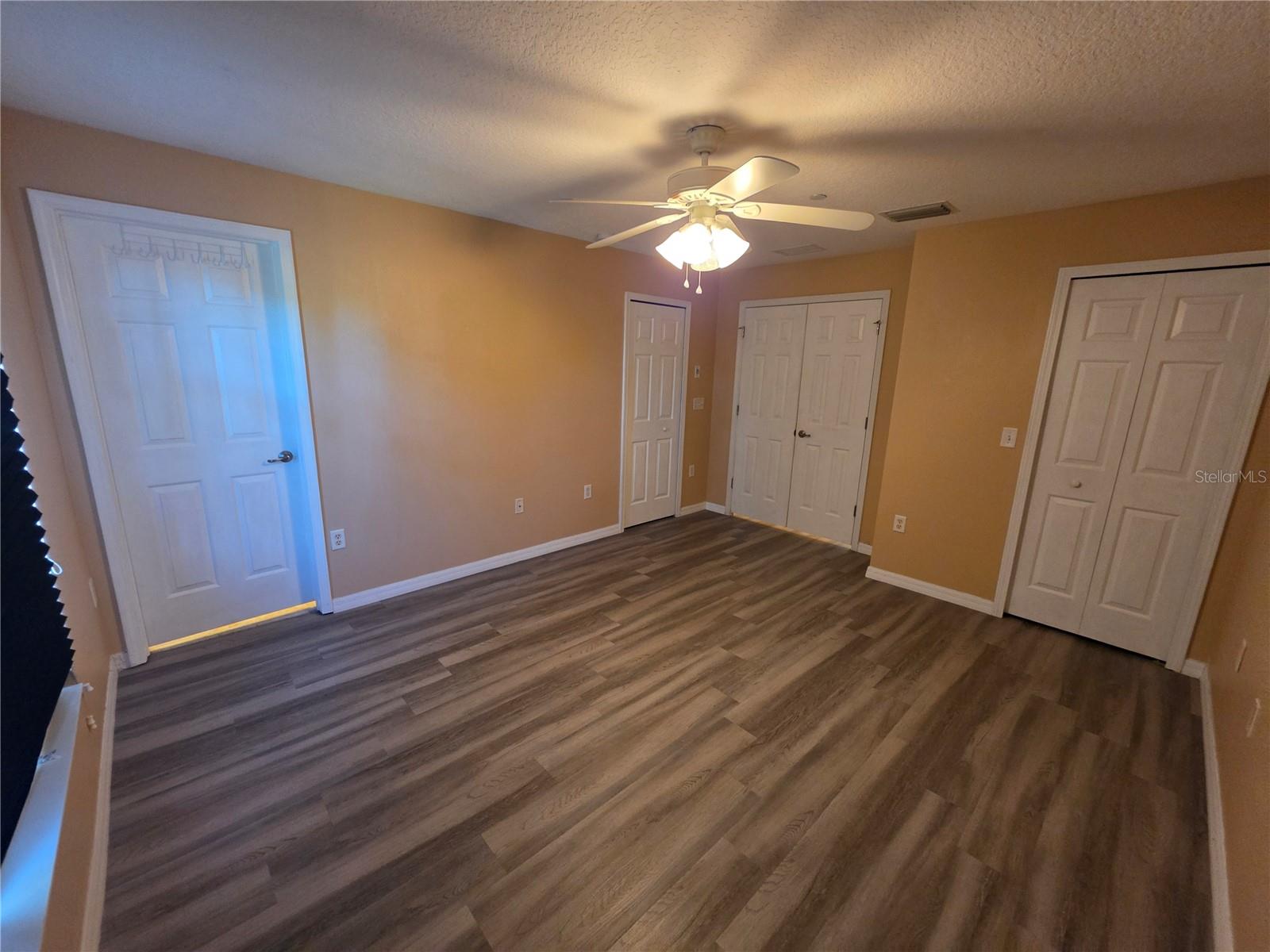 2425 MIDDLETON GROVE DR — photo 36
