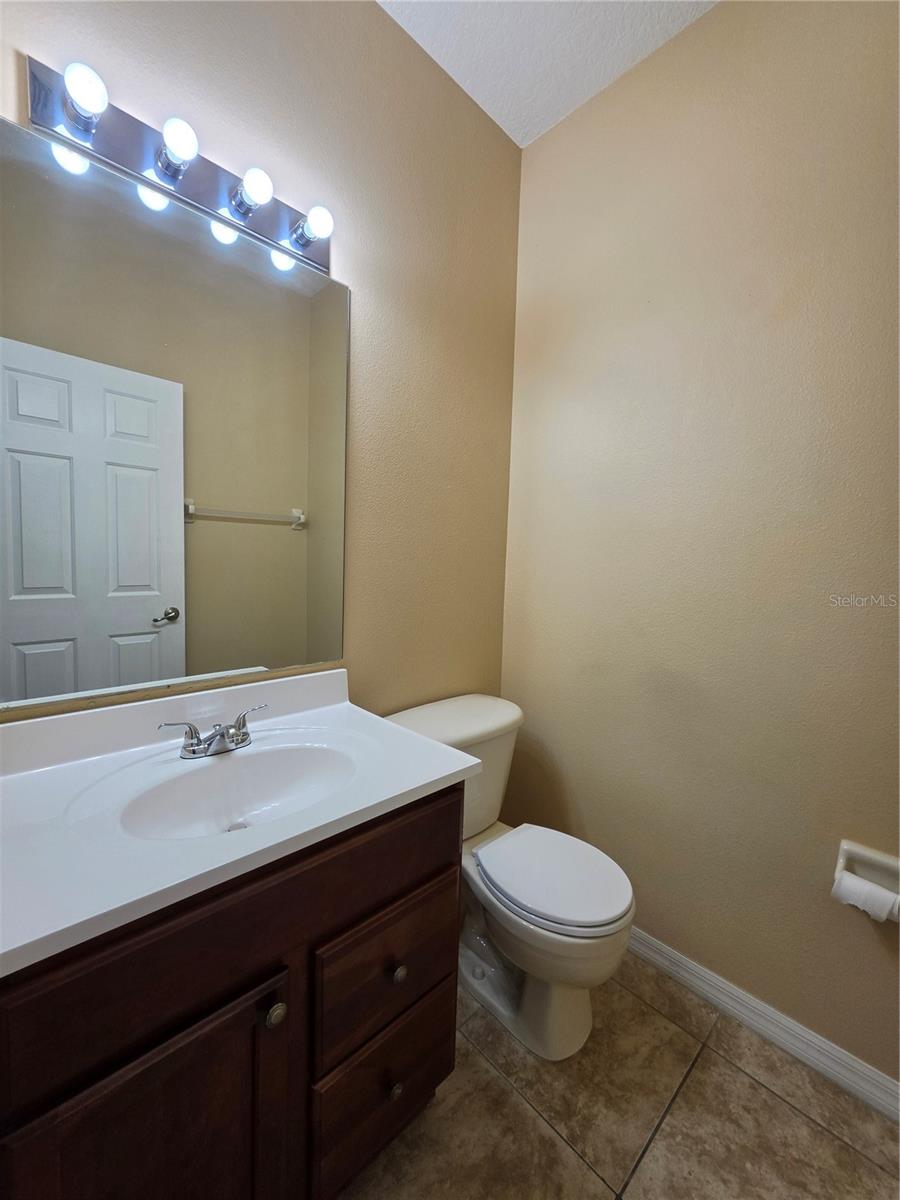 2425 MIDDLETON GROVE DR — photo 21