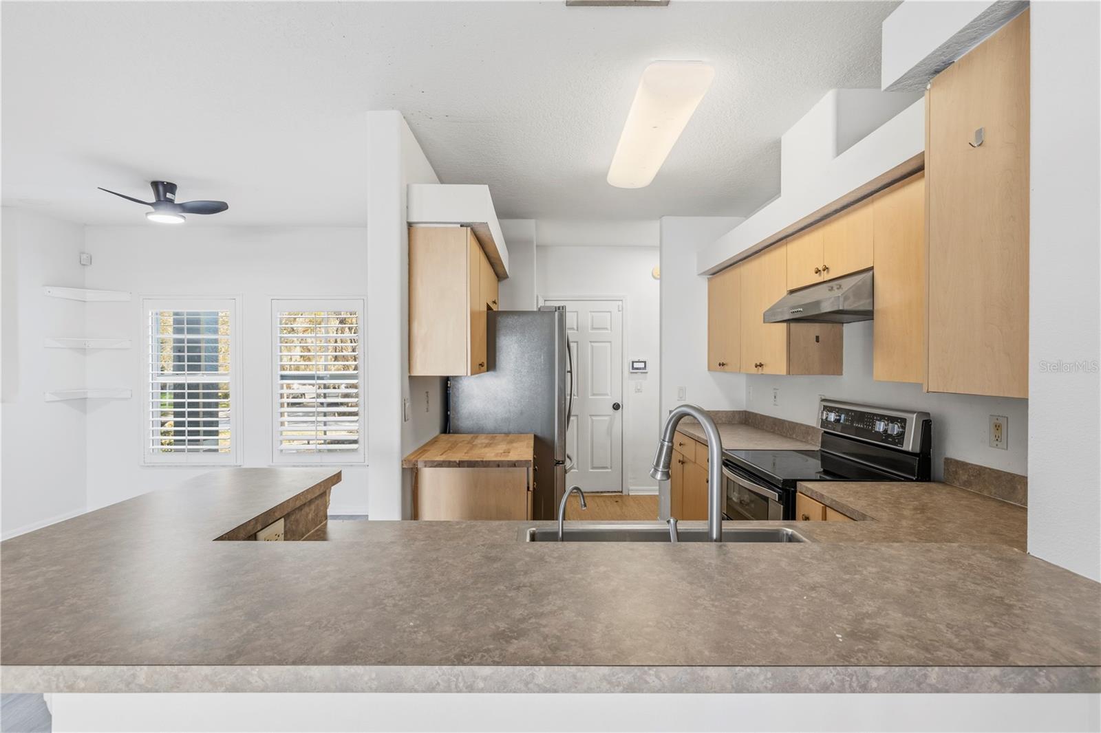 605 CYPRESS PARK AVE — photo 16