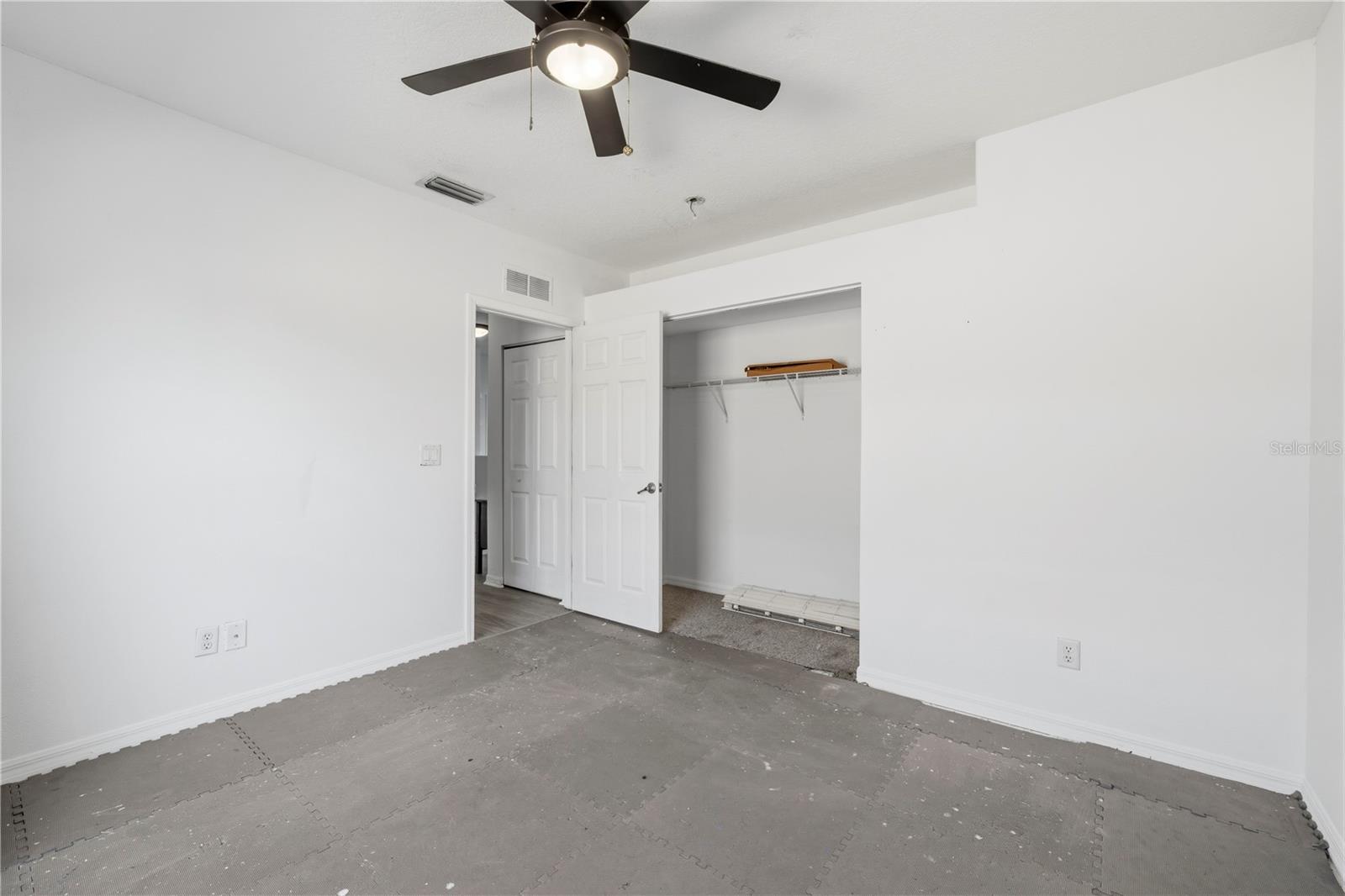 605 CYPRESS PARK AVE — photo 27