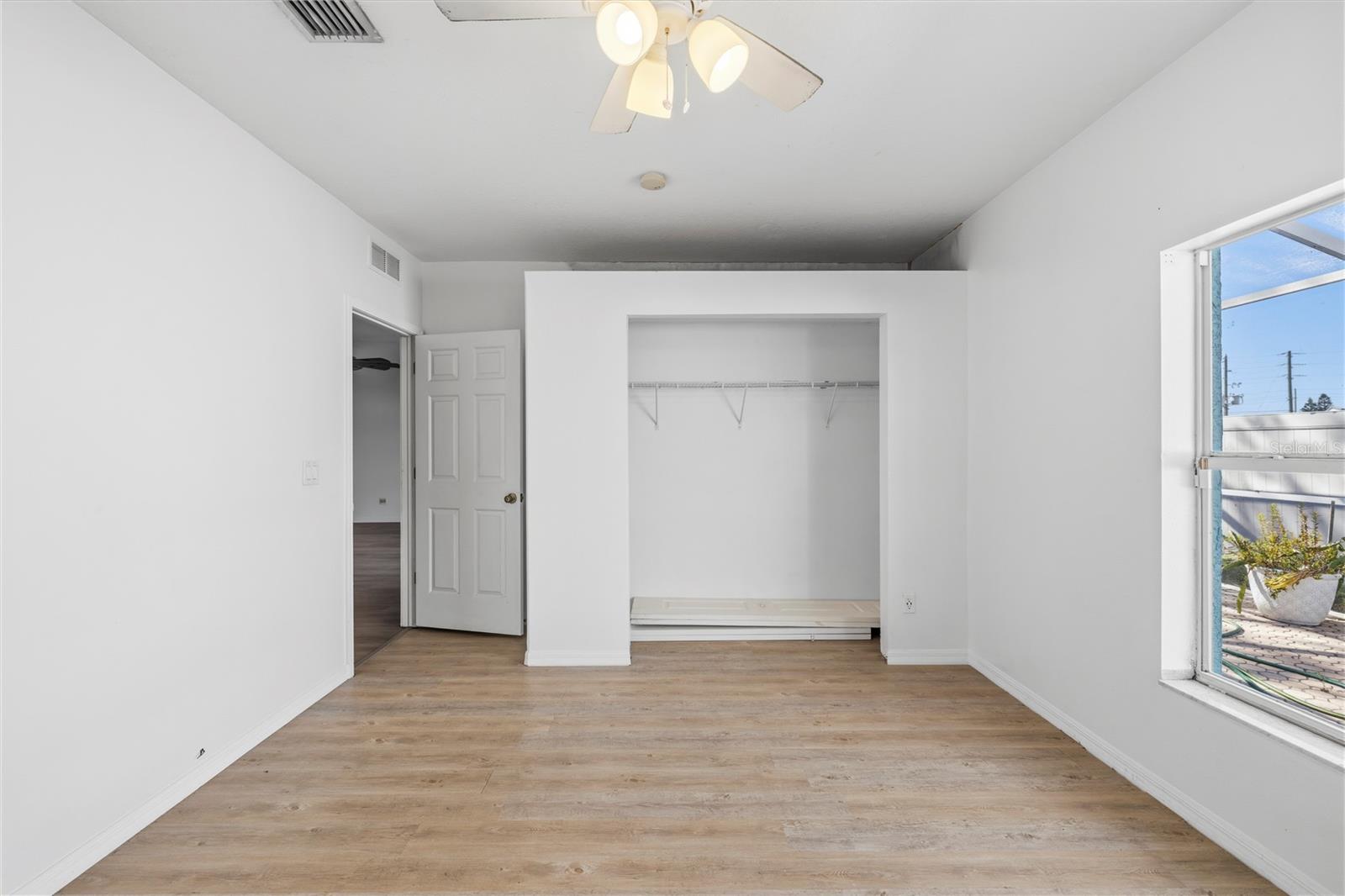 605 CYPRESS PARK AVE — photo 25