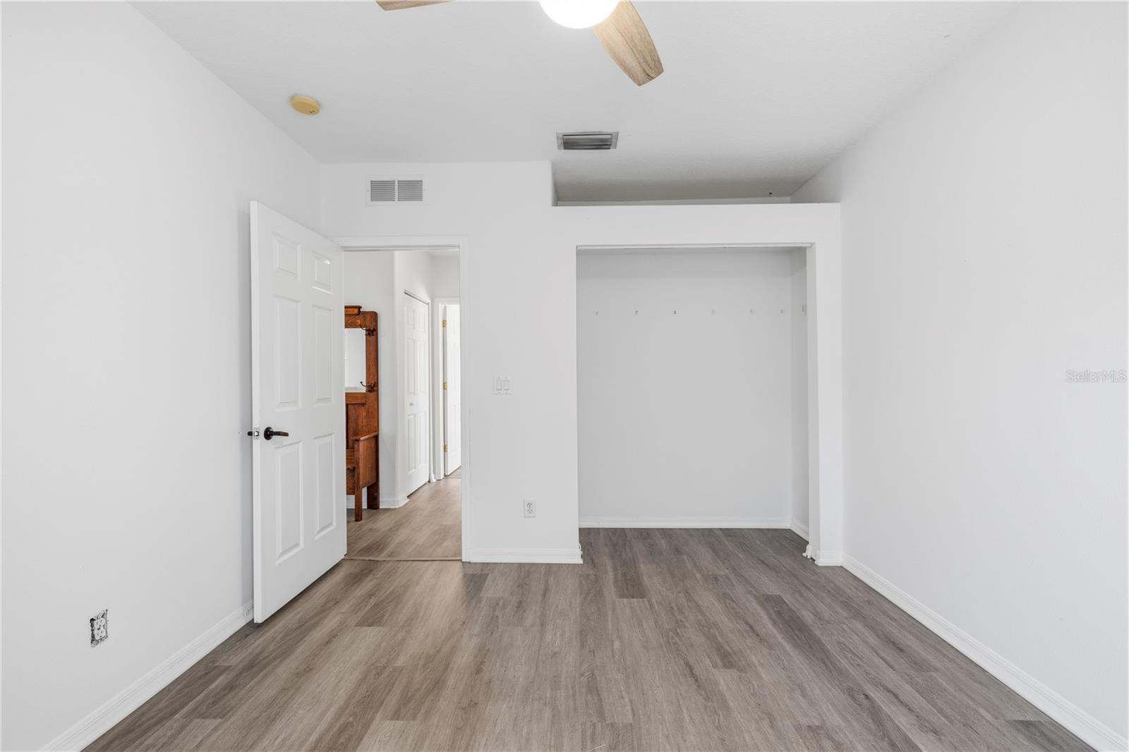 605 CYPRESS PARK AVE — photo 23