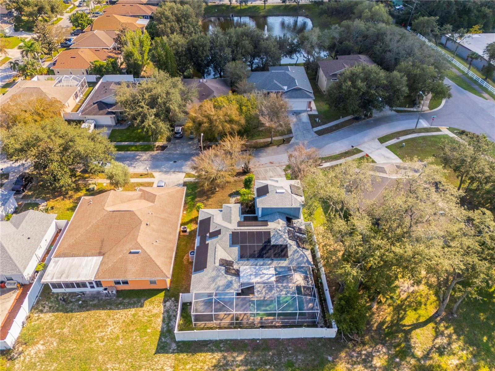 605 CYPRESS PARK AVE — photo 48