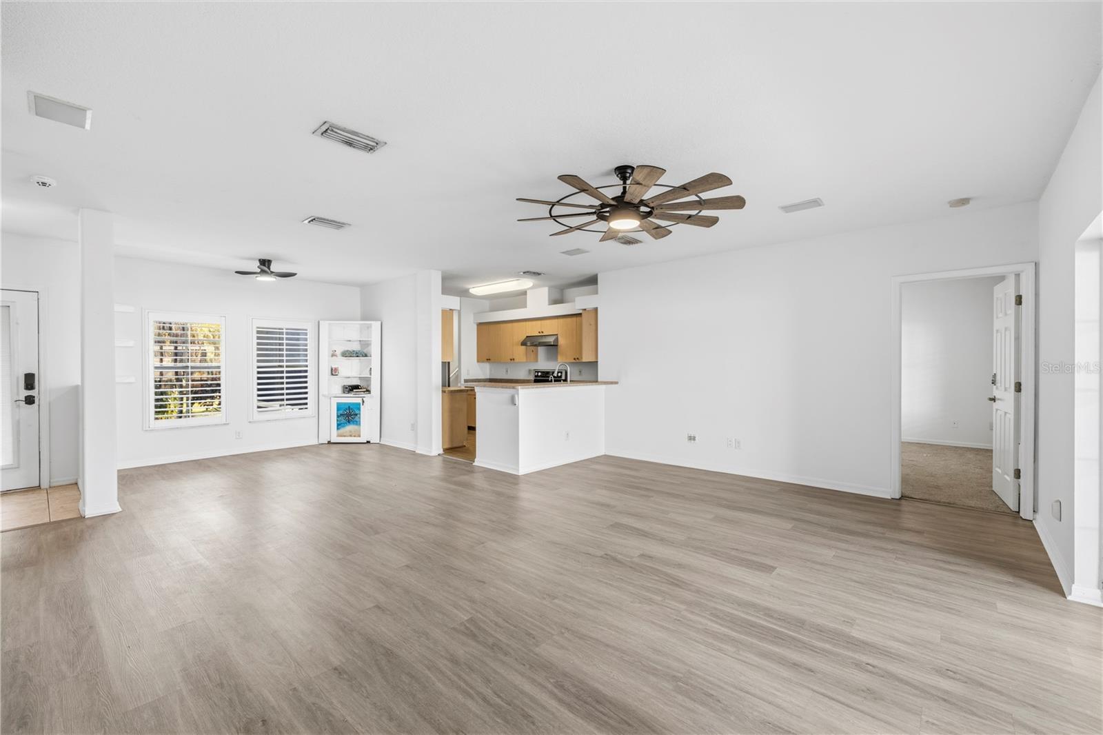605 CYPRESS PARK AVE — photo 18