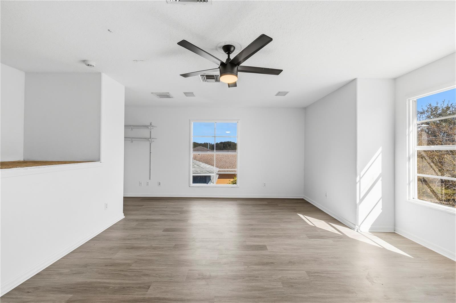 605 CYPRESS PARK AVE — photo 38
