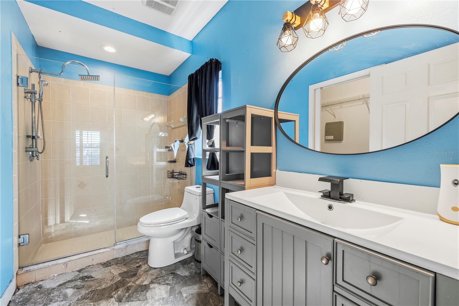 605 CYPRESS PARK AVE — photo 32