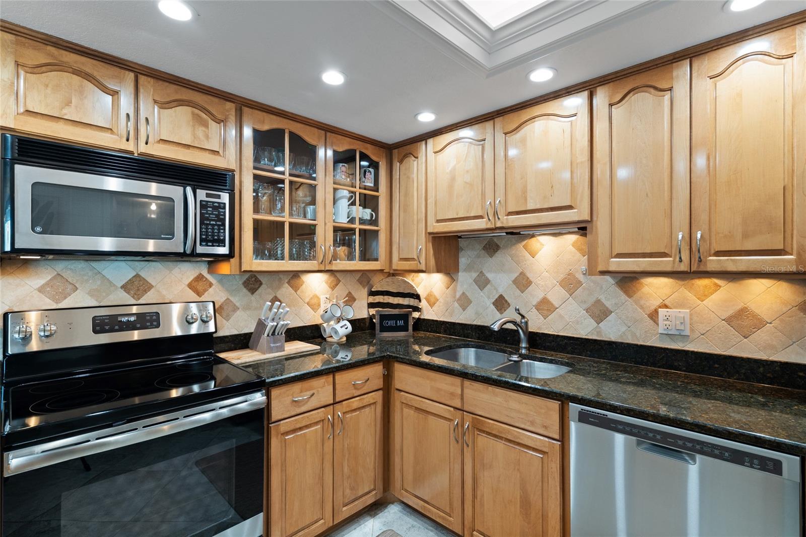 675 S GULFVIEW BLVD #PH4 — photo 14