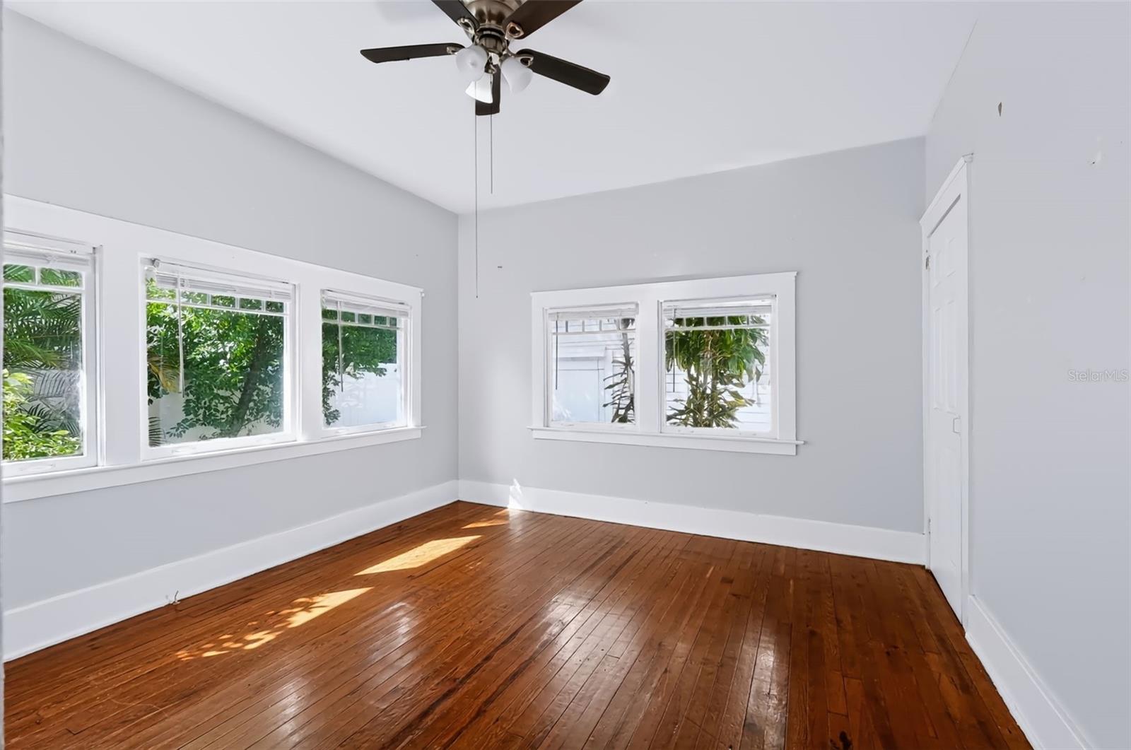 208 VINE AVE #1,2,3,4 — photo 6