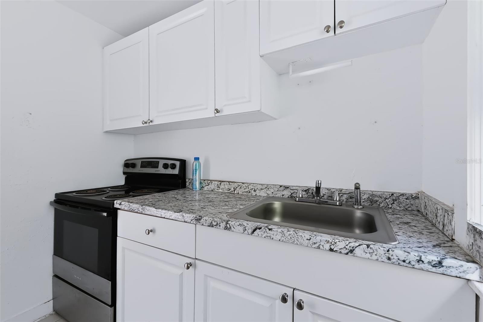 208 VINE AVE #1,2,3,4 — photo 33