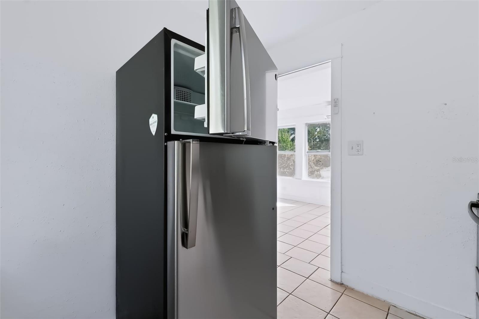 208 VINE AVE #1,2,3,4 — photo 34