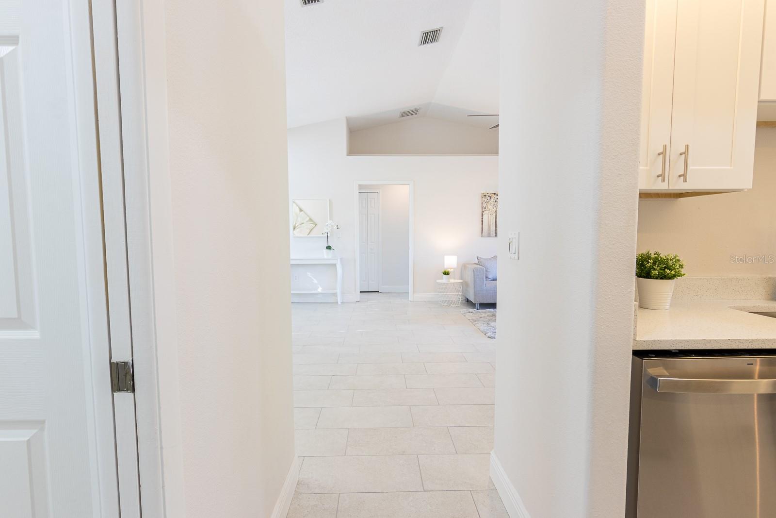 5809 GARDEN LAKES MAJESTIC — photo 17