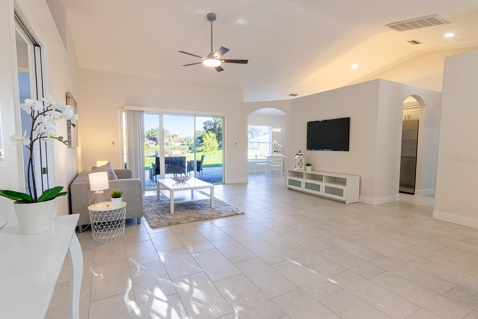 5809 GARDEN LAKES MAJESTIC — photo 4