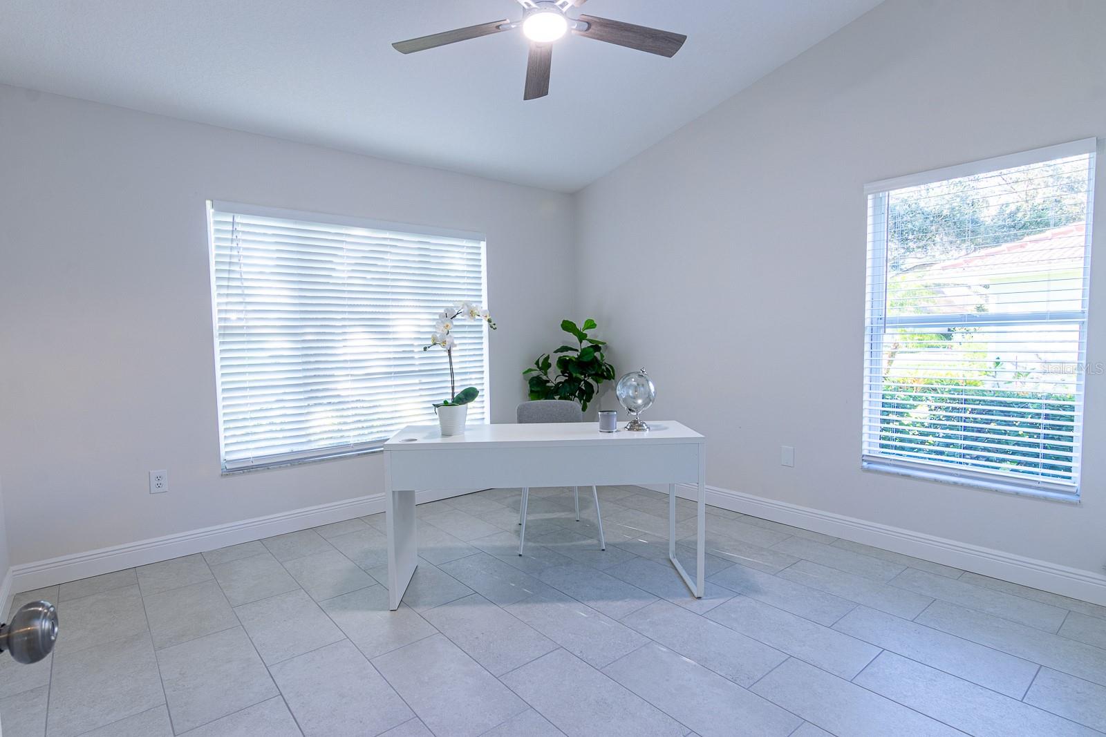 5809 GARDEN LAKES MAJESTIC — photo 26