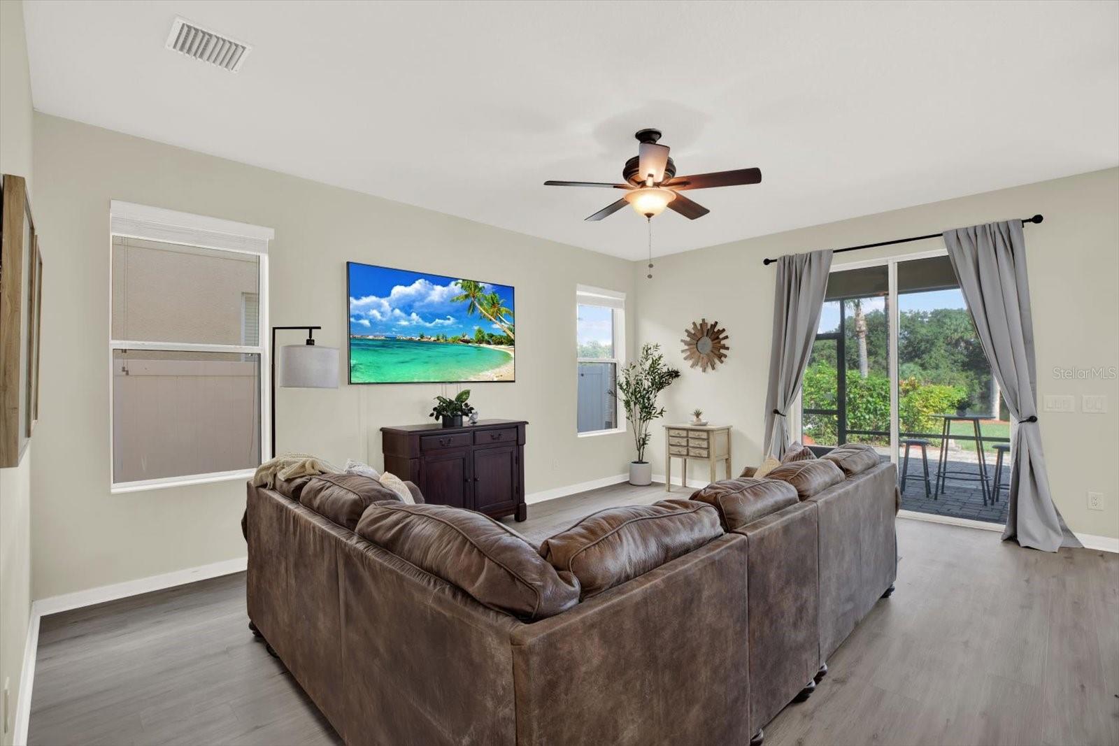 7127 FOREST MERE DR — photo 27