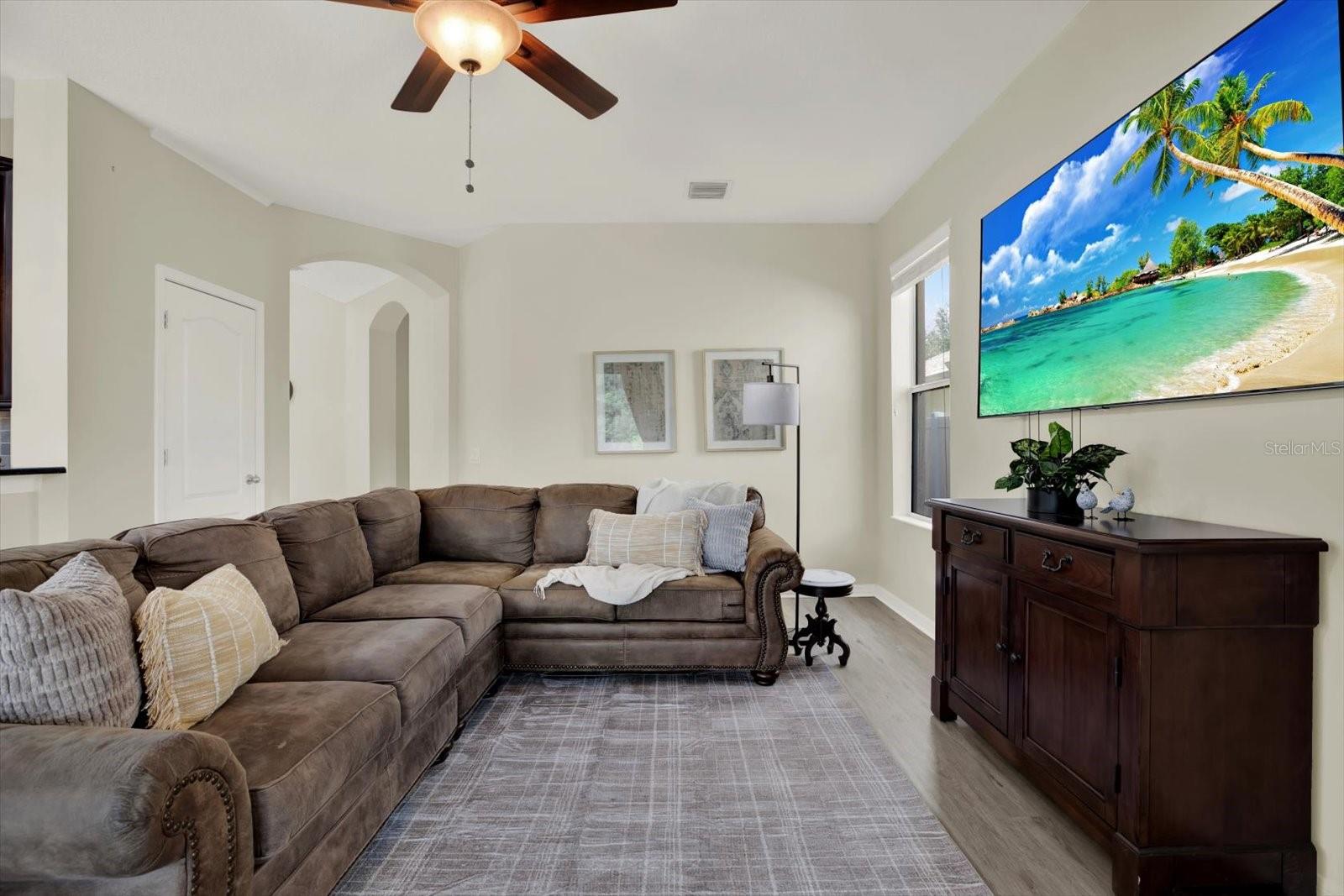 7127 FOREST MERE DR — photo 25