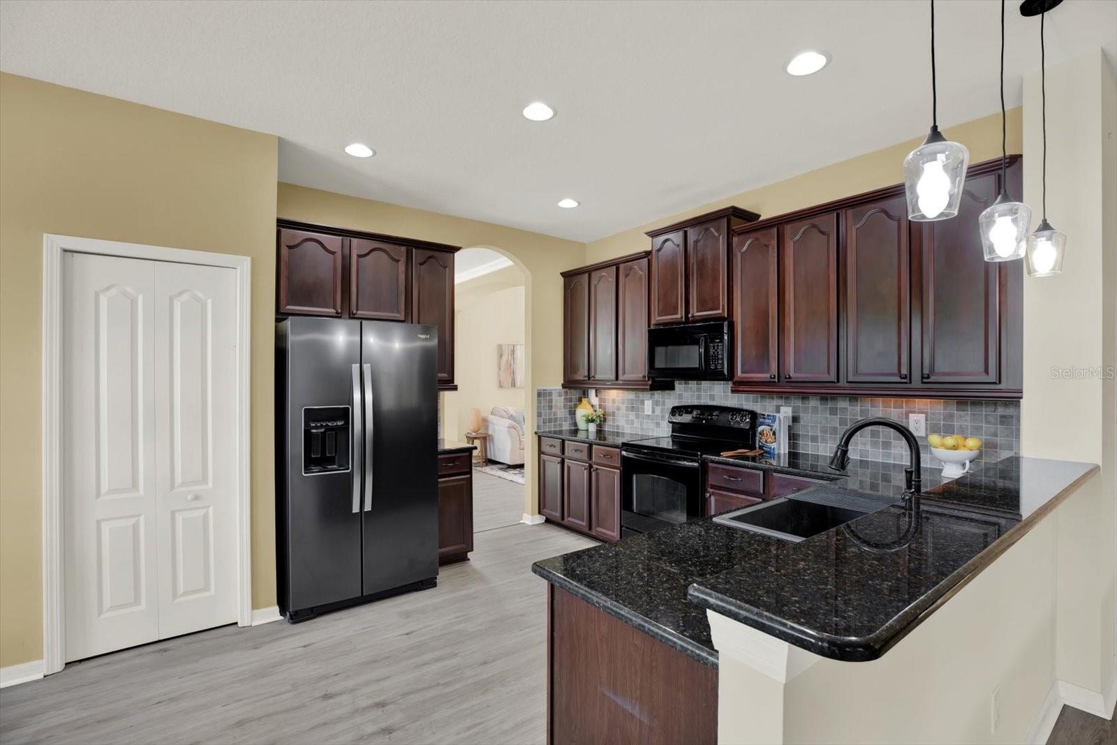 7127 FOREST MERE DR — photo 21