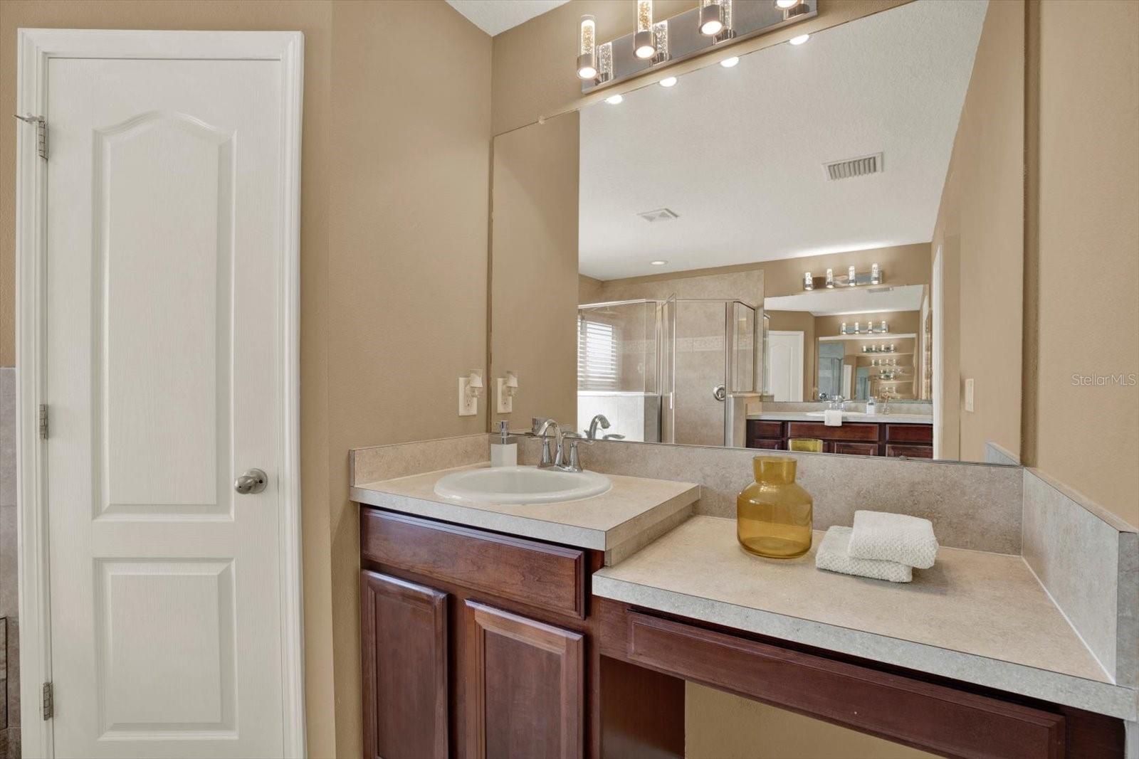7127 FOREST MERE DR — photo 41