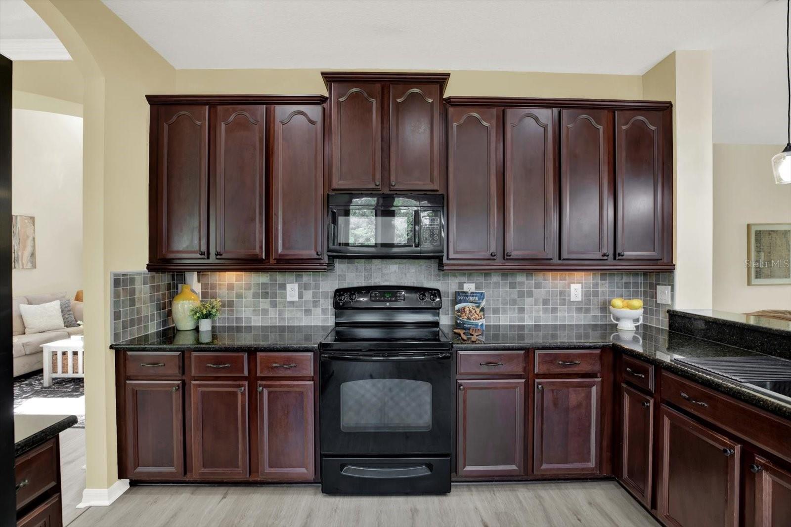7127 FOREST MERE DR — photo 19
