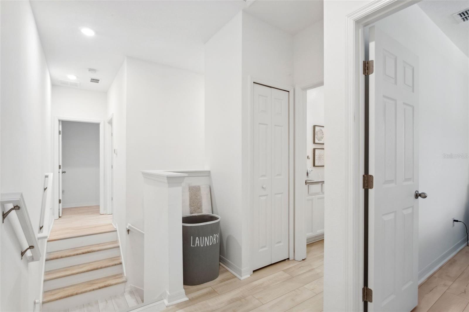 5732 SKYTOP DR — photo 12
