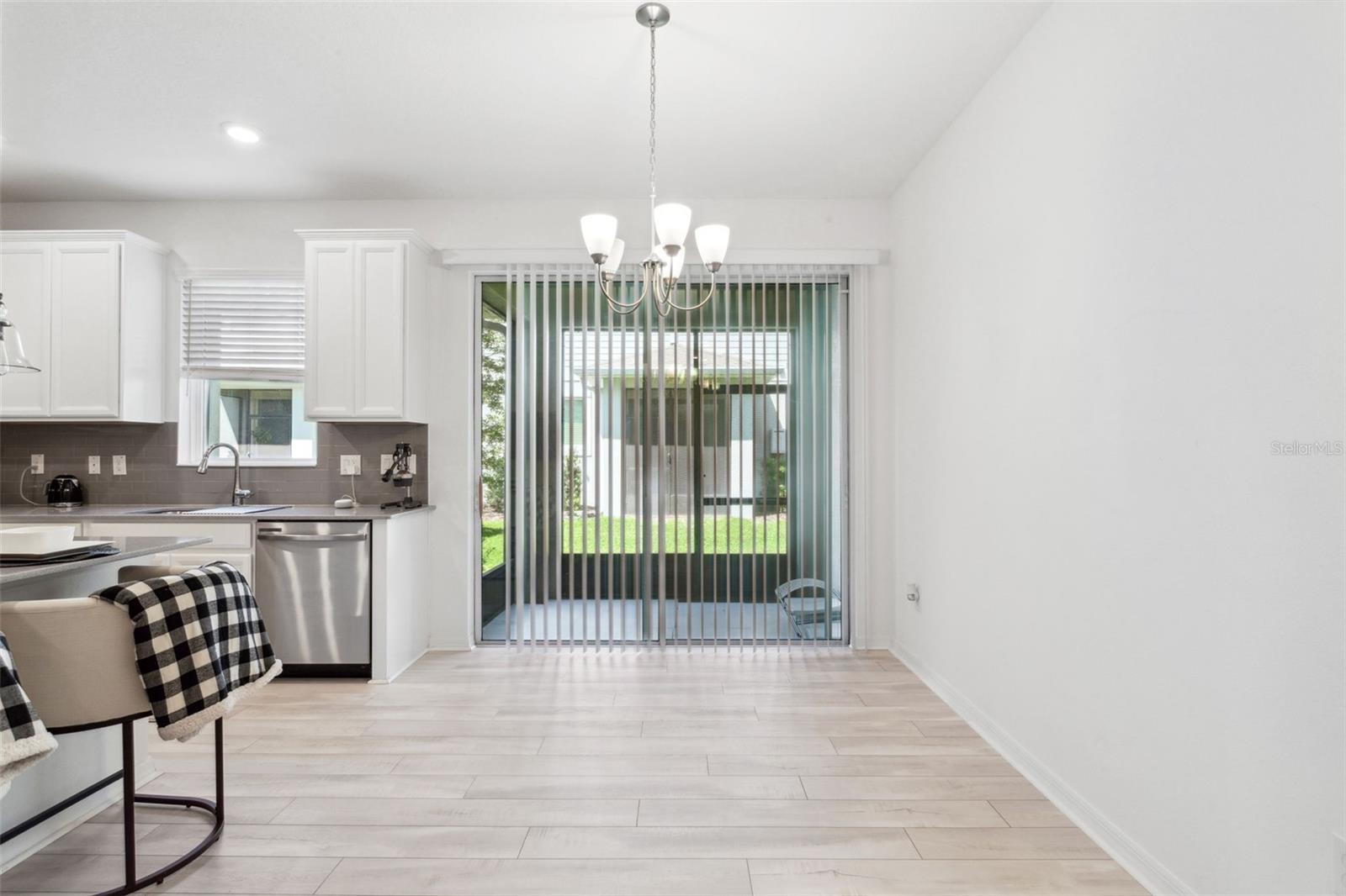 5732 SKYTOP DR — photo 9