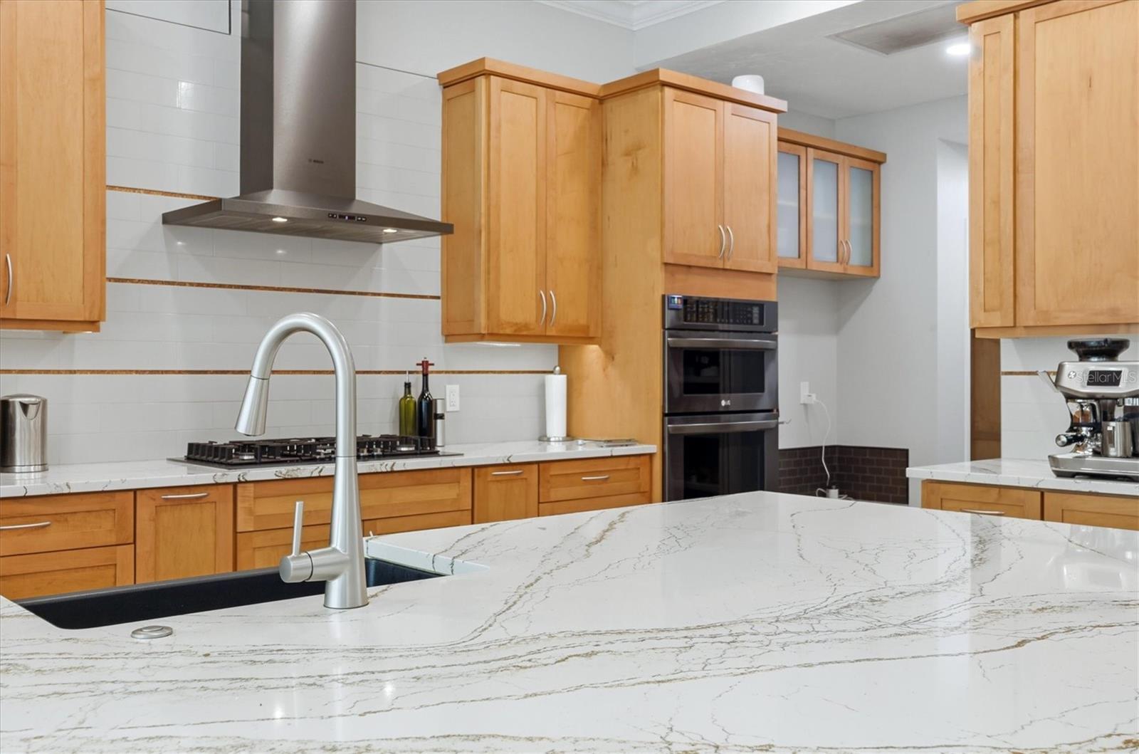 7660 HARRINGTON LN — photo 18