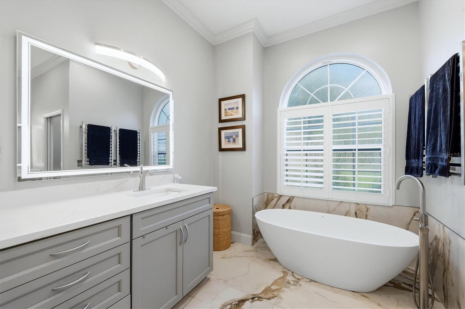 7660 HARRINGTON LN — photo 30