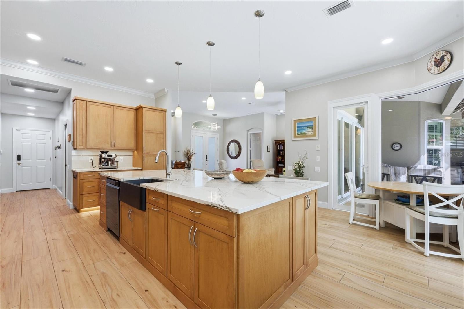 7660 HARRINGTON LN — photo 21