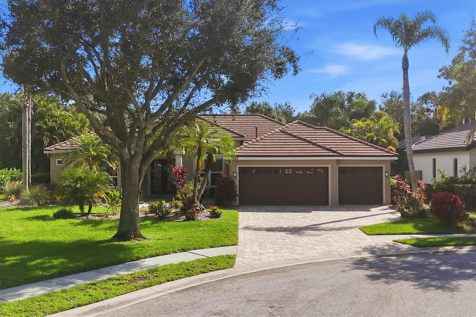 7660 HARRINGTON LN — photo 4
