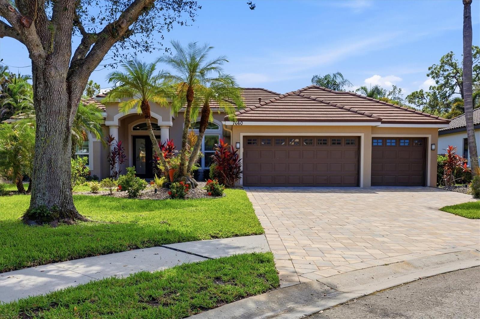 7660 HARRINGTON LN — photo 6