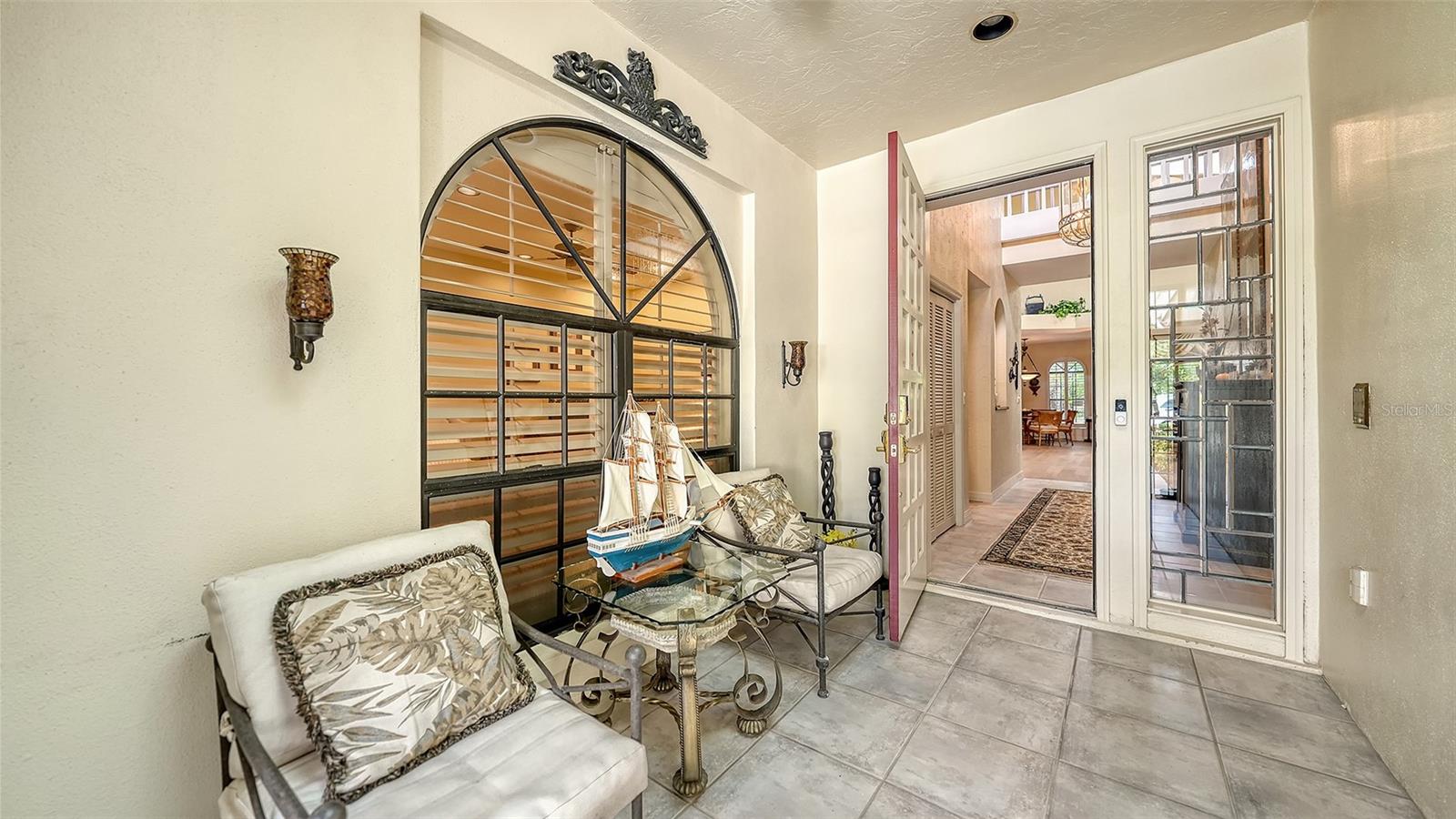 4543 LAS BRISAS LN — photo 2