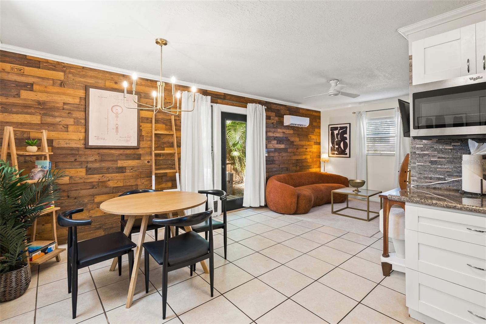 6010 N DEXTER AVE — photo 5