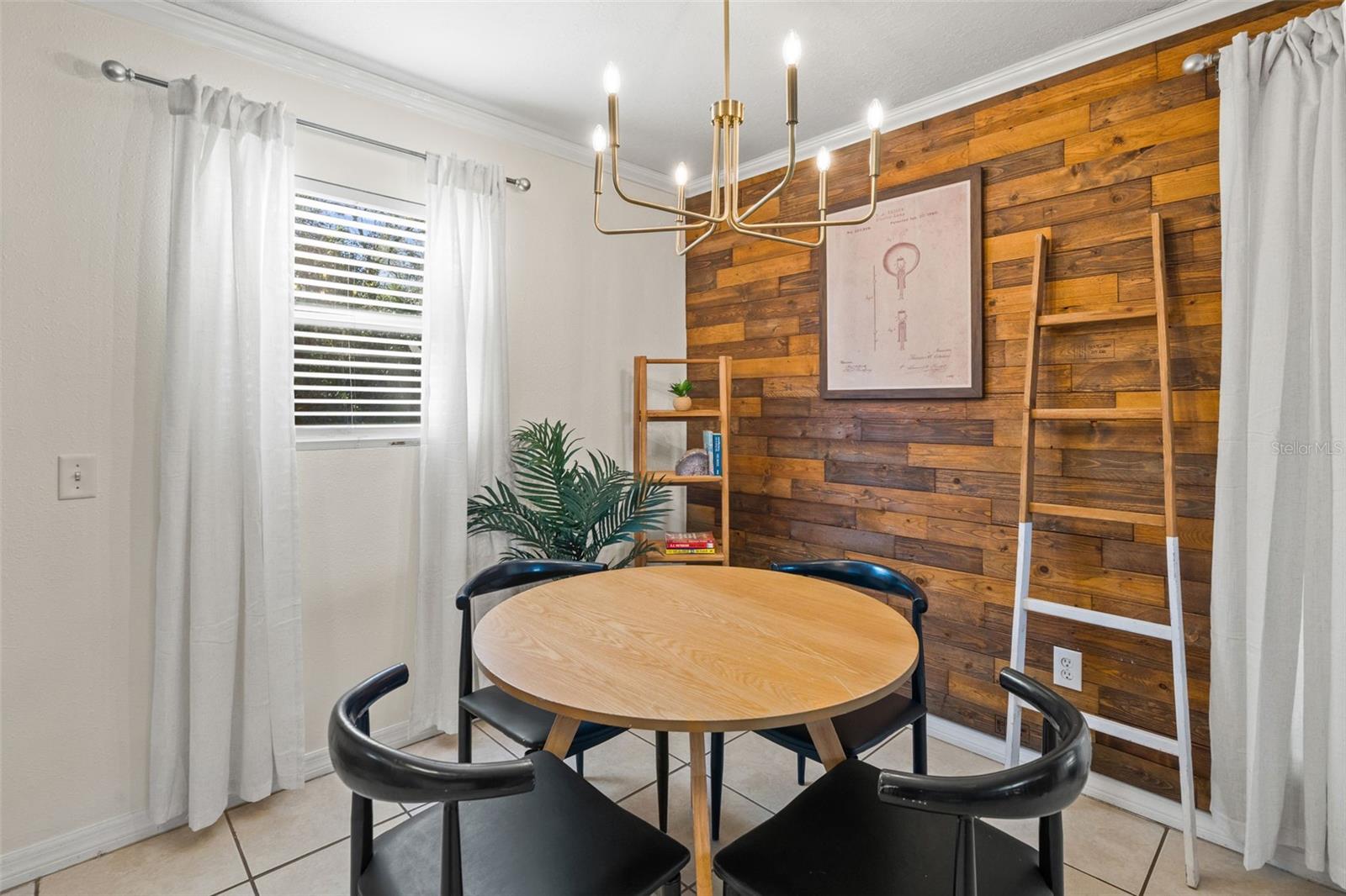 6010 N DEXTER AVE — photo 4