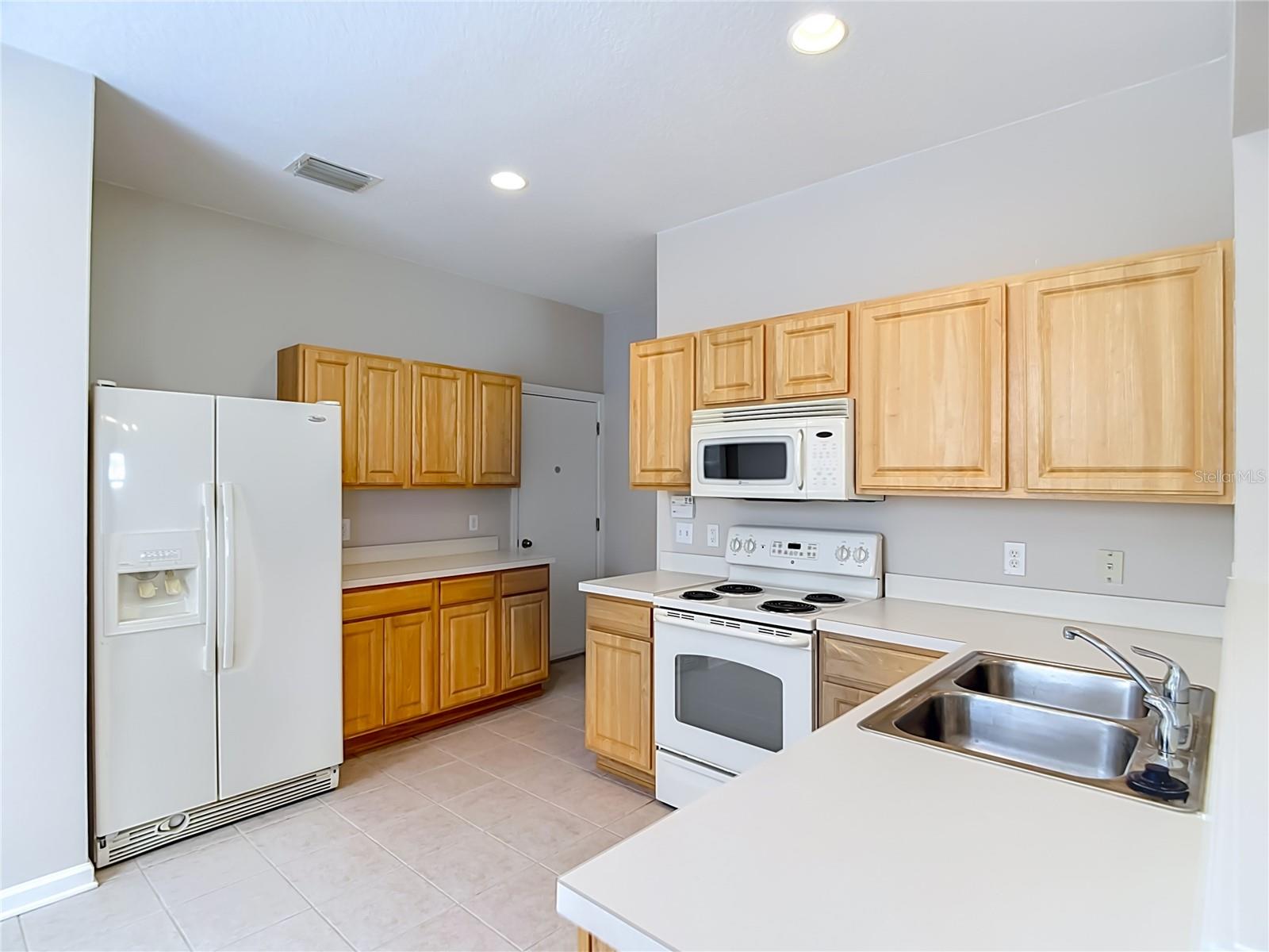 4812 BARNSTEAD DR — photo 9
