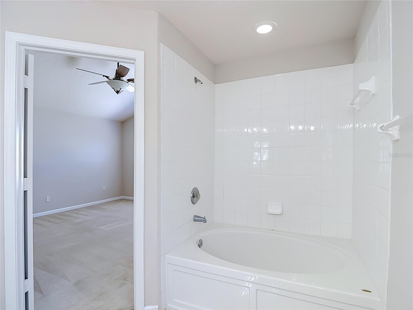 4812 BARNSTEAD DR — photo 23