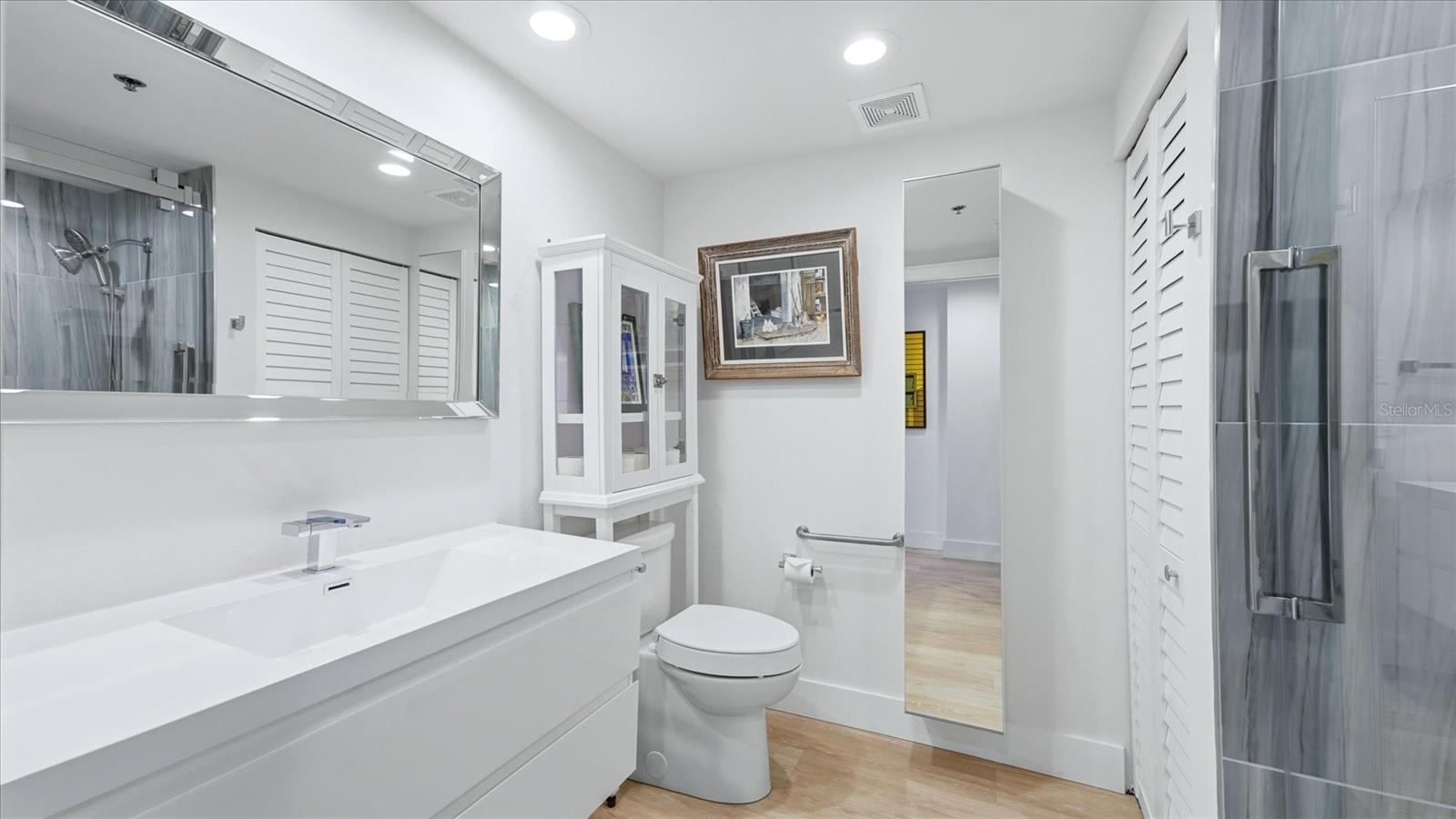1255 N GULFSTREAM AVE #204 — photo 24