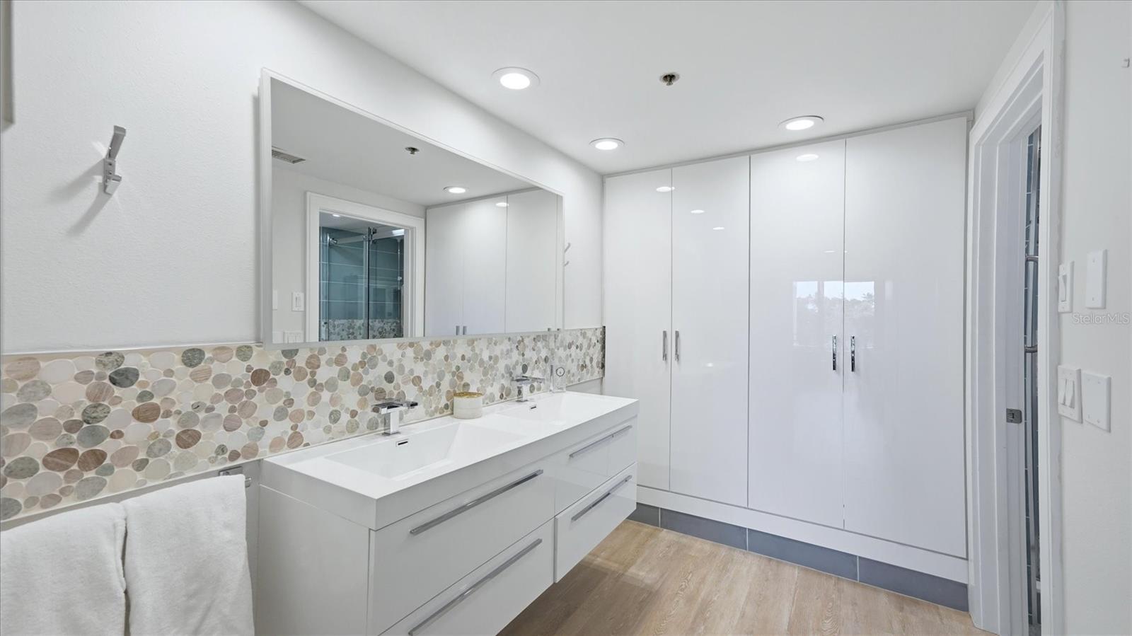 1255 N GULFSTREAM AVE #204 — photo 19